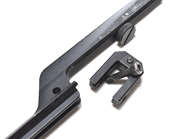 米軍実物 Aimpoint グースネックマウント M4・M16 キャリー ハンドル